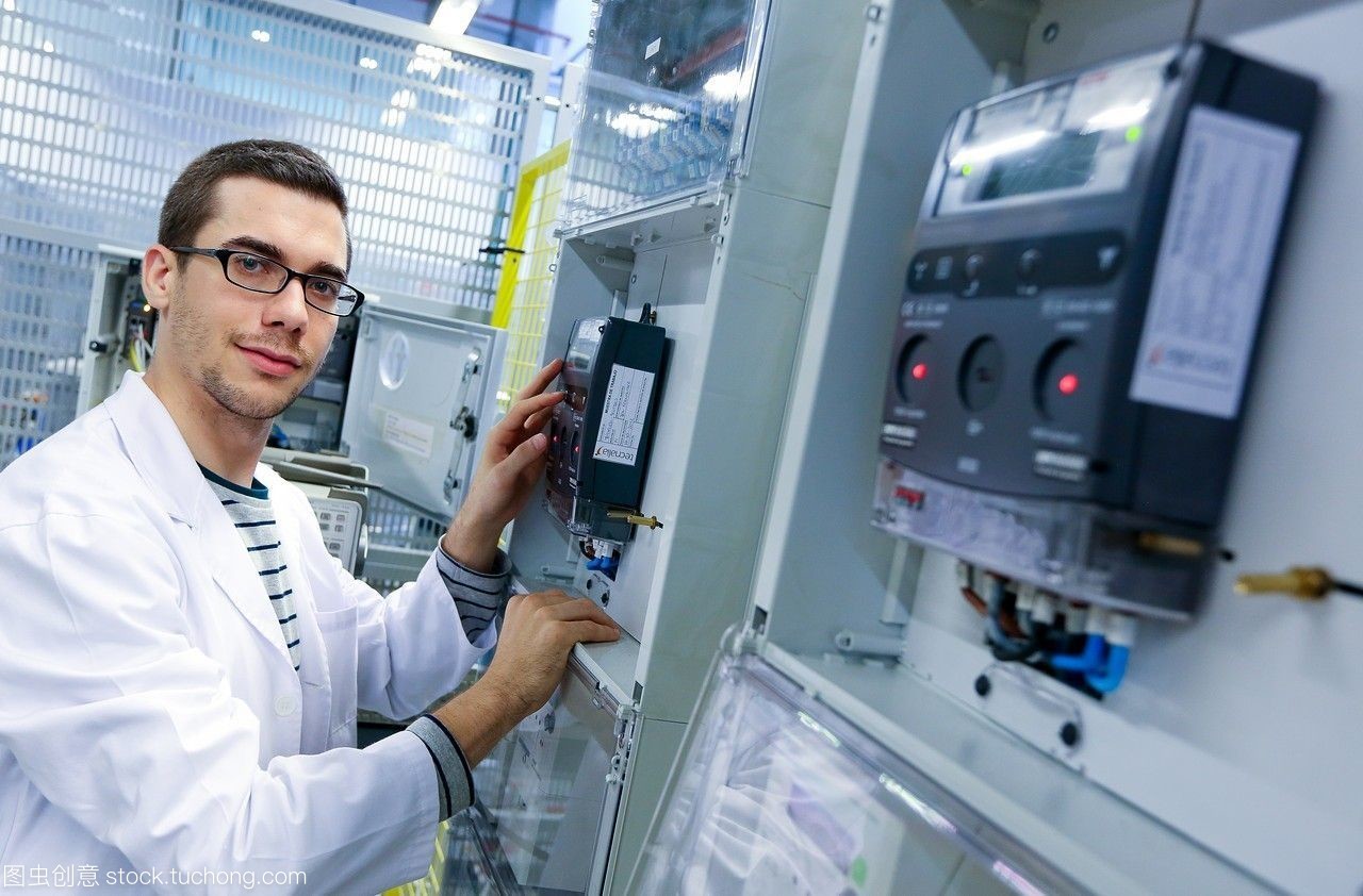 研究員。電器柜性能計(jì)數(shù)器。低壓微網(wǎng)絡(luò)。用于智能電網(wǎng)和智能電表的測試和證書服務(wù)。電力電子設(shè)備認(rèn)證。技術(shù)服務(wù)行業(yè)。tecnaliaresearch&innovationbizkaiabasquecountry,西班牙。