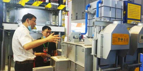 萬(wàn)豐科技攜多款重磅產(chǎn)品亮相，探索鑄造智能裝備領(lǐng)域新解決方案